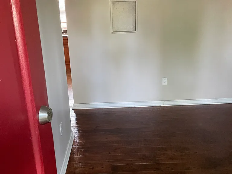 4818 Determine Ln — Photo 2