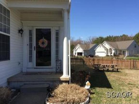 3rd image of 70 Sierra Ct