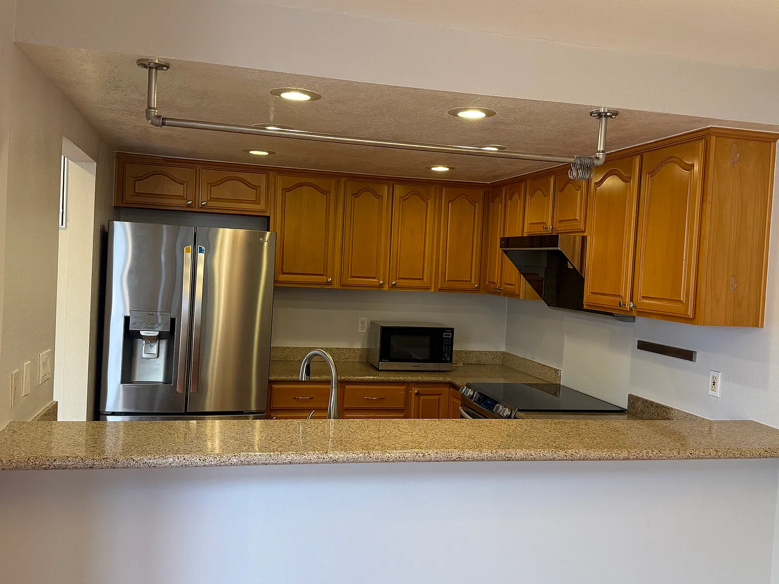 3 bed, 1289 sqft, $4,300 — Photo 4