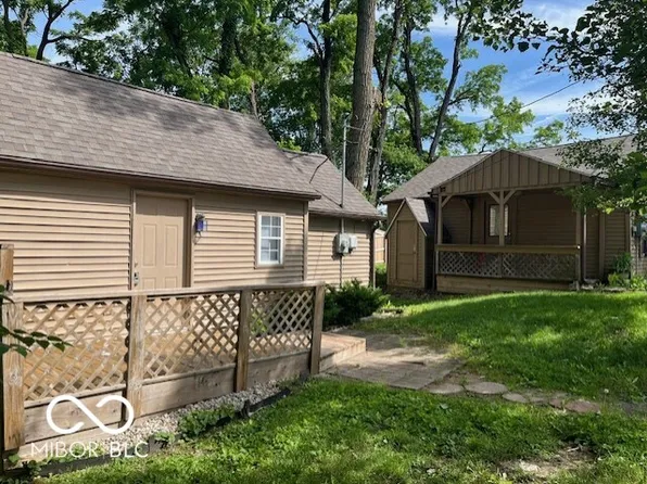 9038 Crawfordsville Rd, Indianapolis, IN 46234