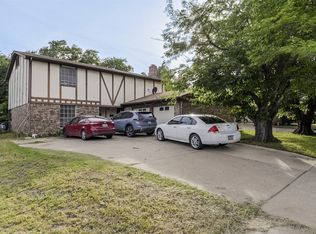 625 NW Renfro St, Burleson, TX 76028