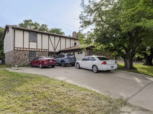625 NW Renfro St, Burleson, TX 76028