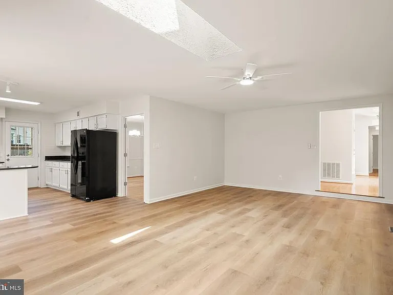 13647 S Springs Dr — Photo 18