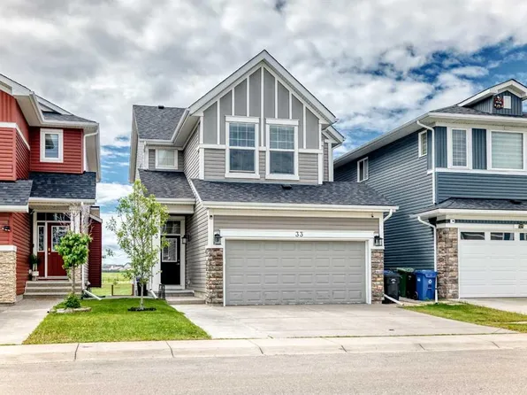 33 N Redstone Dr NE, Calgary, AB T3N 0N2