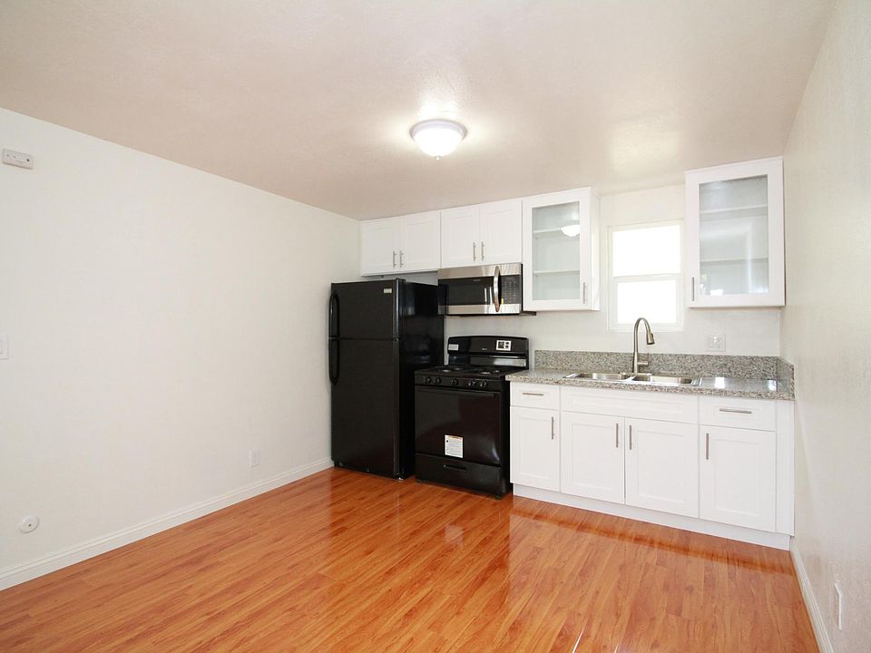 1st image of 393 Adena St #27