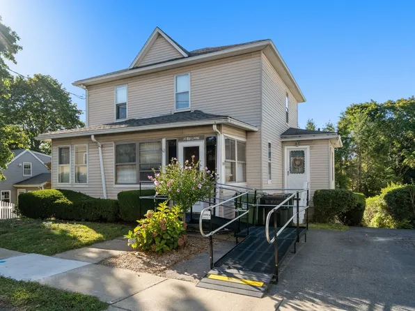138 Forest St, Watertown, MA 02472