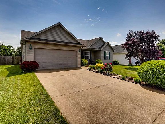 3rd image of 4916 Marble Dr