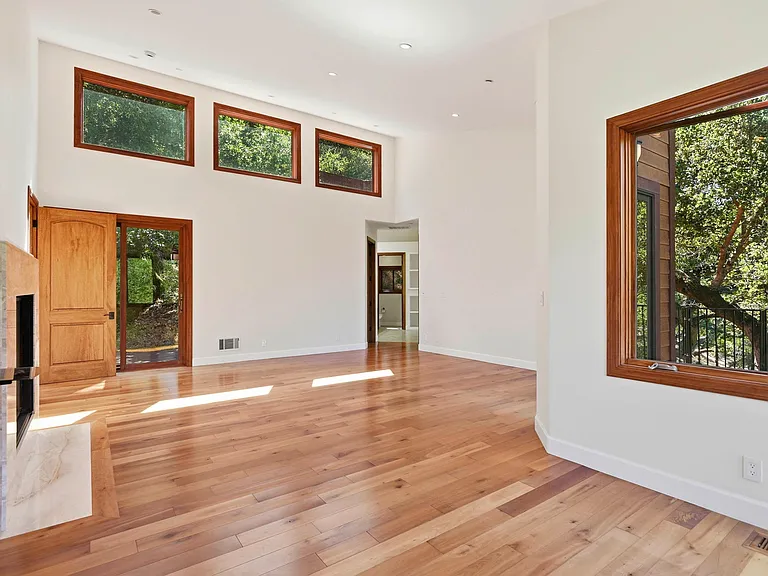 3911 Pepper Tree Ct — Photo 17