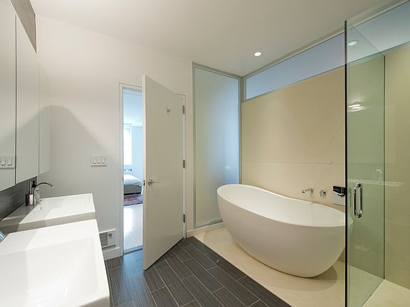 5th image of 650 6th Ave APT 6K