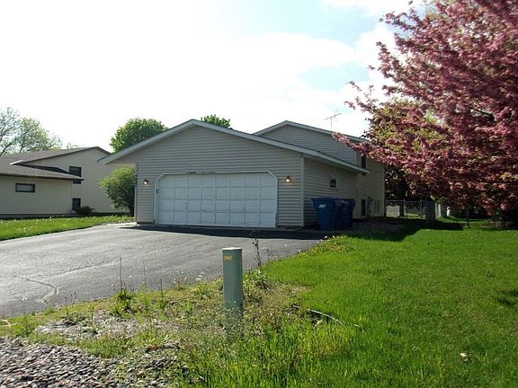 2nd image of 7447 Upper 24th St N