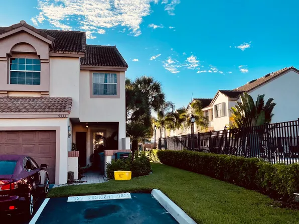 9533 Boca River Cir, Boca Raton, FL 33434