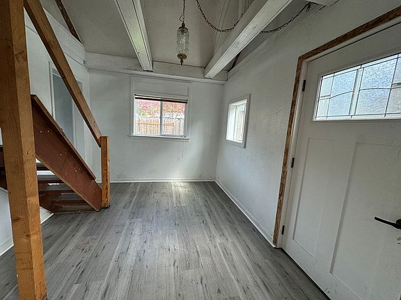 3rd image of 212 Moreland Ave