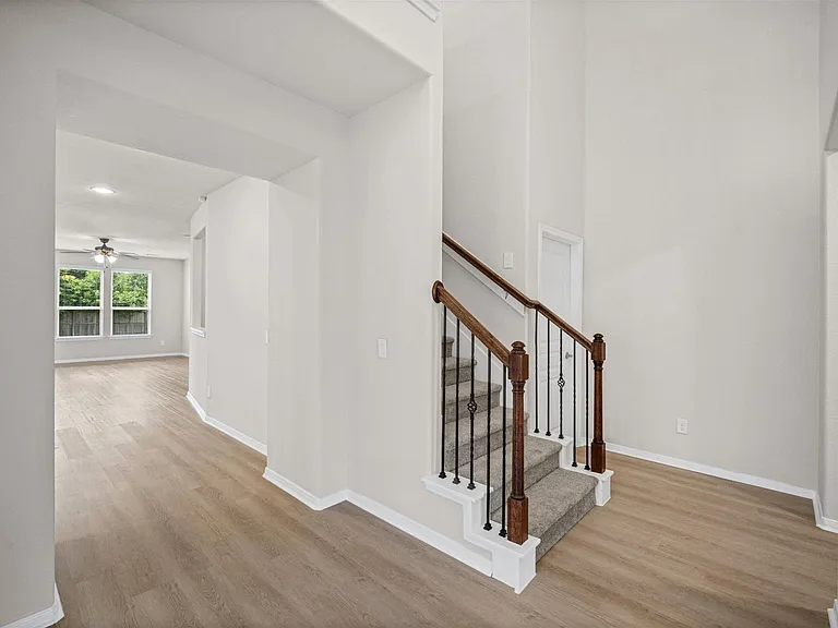 10 Log House Ct — Photo 7