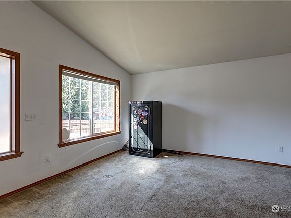 5th image of 20205 116th Street E