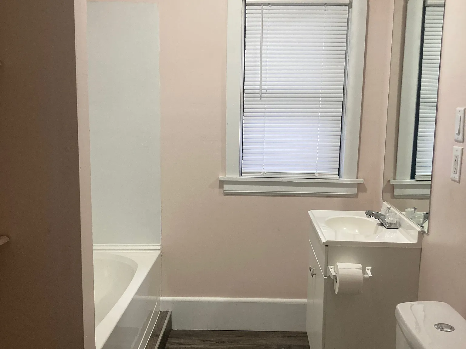 2 bed, 1200 sqft, $1,250 — Photo 3