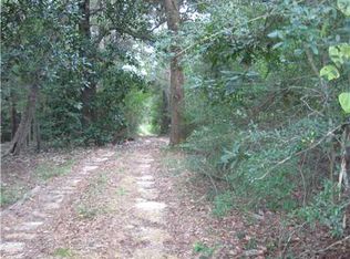 2124 Jim Waltman Rd, Moss Point, MS 39562