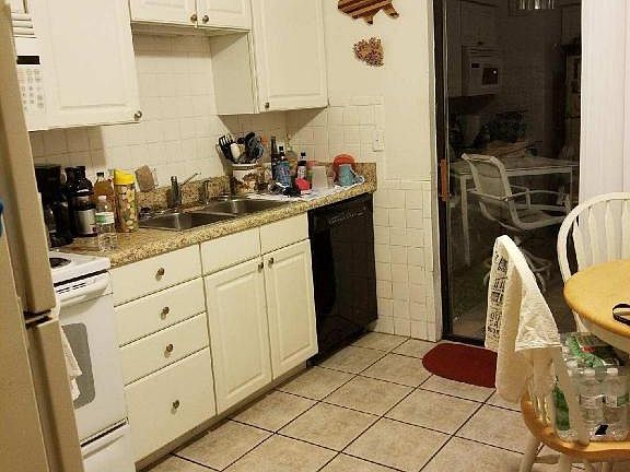 4th image of 253-257 Canaveral Beach Blvd