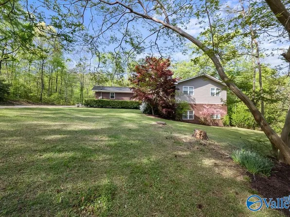 201 Lauren Dr, Gadsden, AL 35904