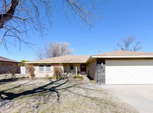 3448 Robin Dr, Woodward, OK 73801