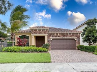 8985 Gulf Run Way, Lake Worth, FL 33467