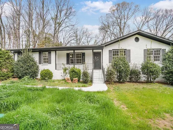 1398 Ridgewood Dr SW, Lilburn, GA 30047