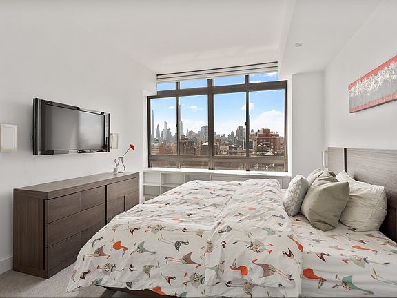 5th image of 225 W 83rd St APT 18O