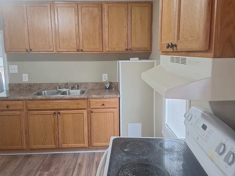 1418 Kornbow St — Photo 4