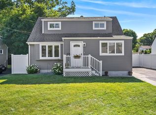 202 Austin Ave, Old Bridge, NJ 08857