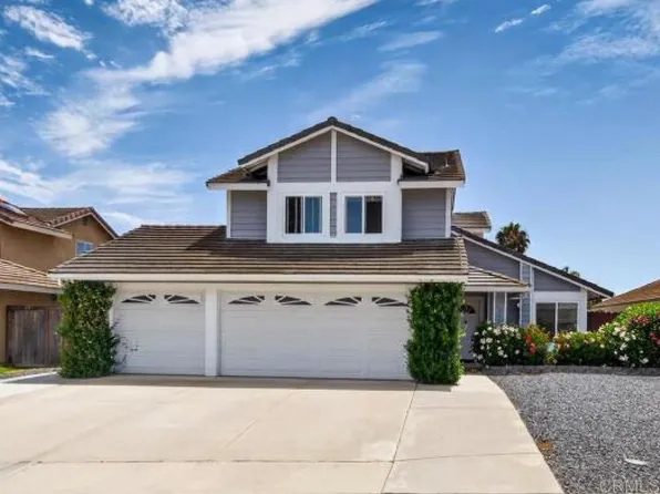 792 Foxwood Dr, Oceanside, CA 92057