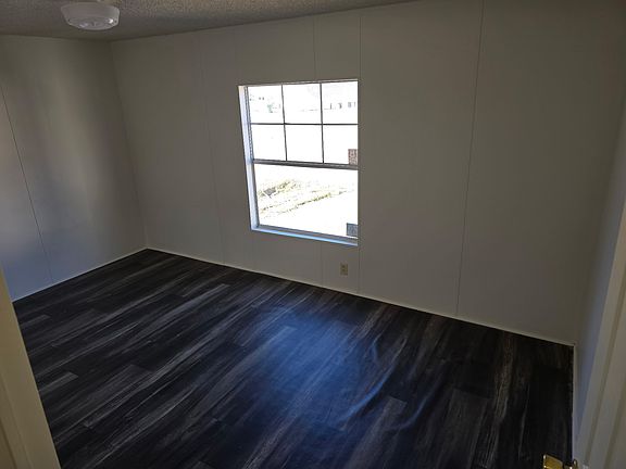 2nd image of 926 Hollywood Dr Lot 21