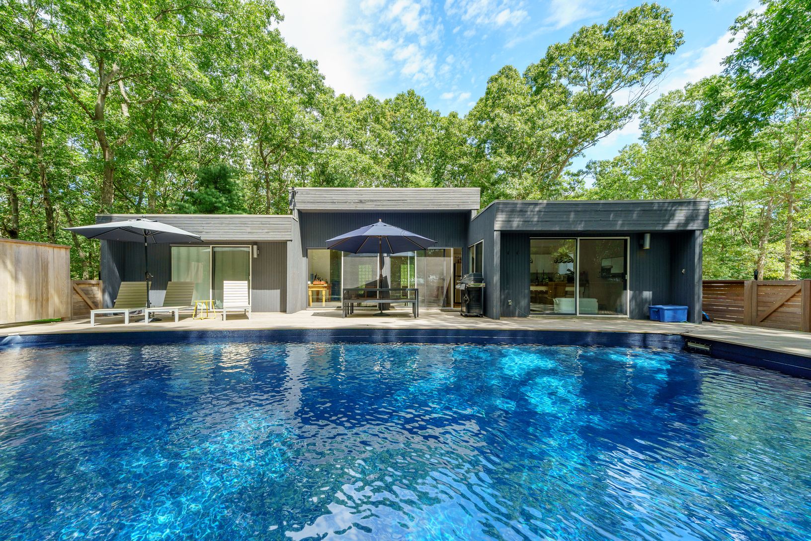  Mid Century Modern Style