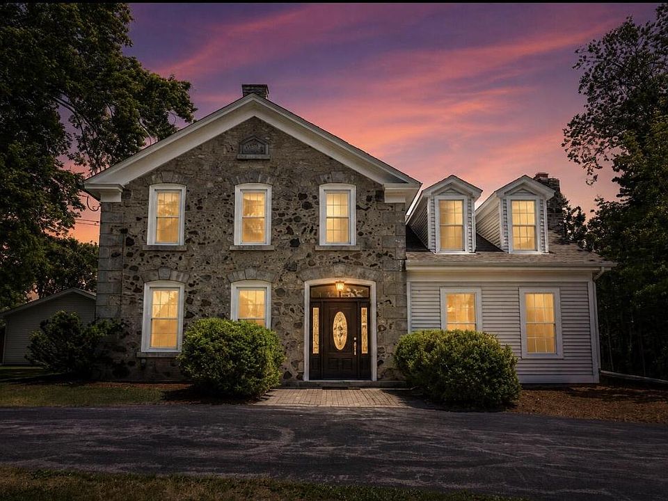 1st image of 628 Port Washington ROAD