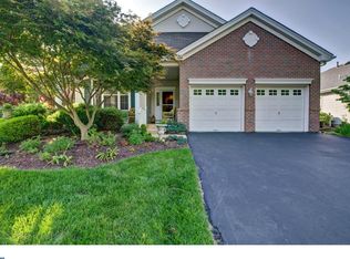 25 Stanford Rd E, Pennington, NJ 08534