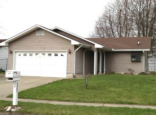 3487 Monarch Dr, Decatur, IL 62526