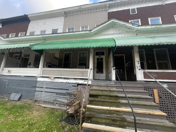 306.5 James St, Hinton, WV 25951