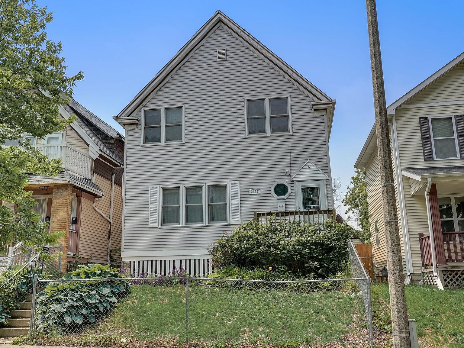 2417 N 34th St, Milwaukee, WI 53210 | Zillow