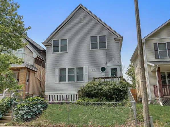 2417 N 34th St, Milwaukee, WI 53210