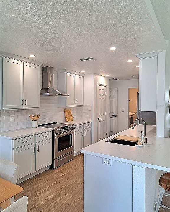 1st image of 24 Rolland Ln