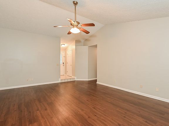 4th image of 5009 River Rock Way