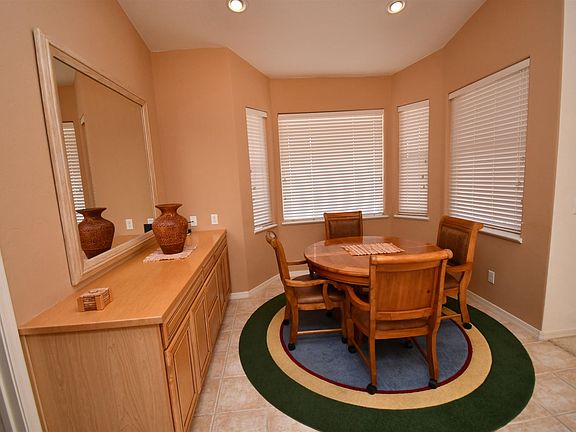 5th image of 523 W Moorwood St