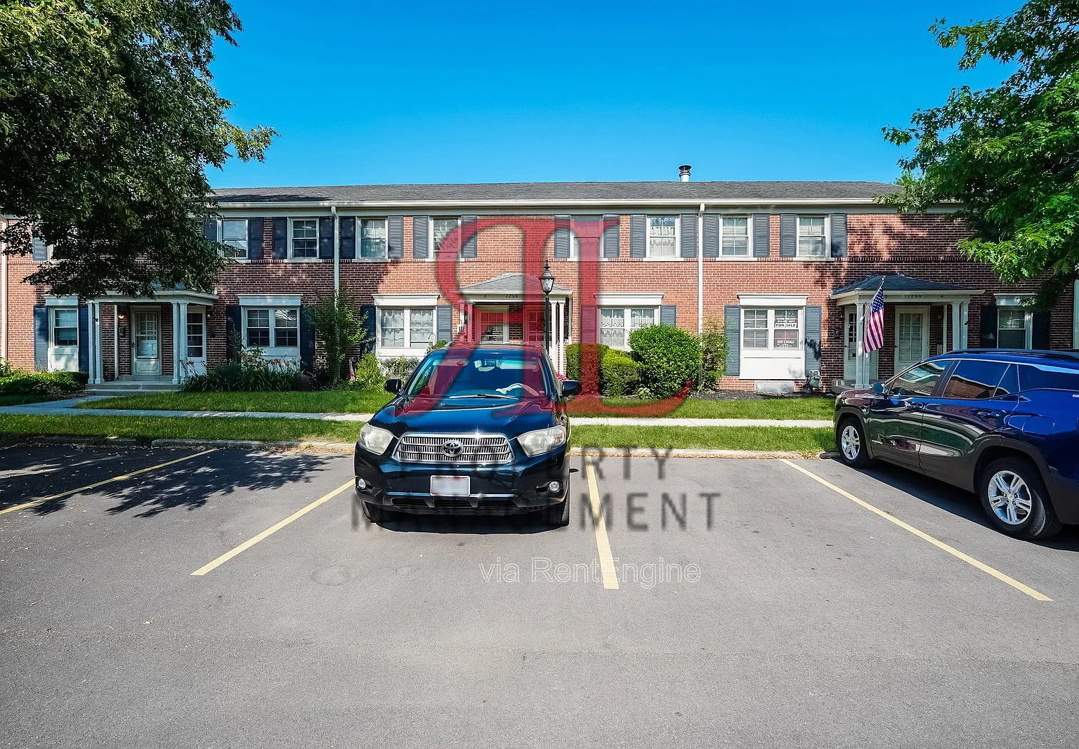 2 bed, 2.0 bath, 1140 sqft, $1,724 — Photo 2
