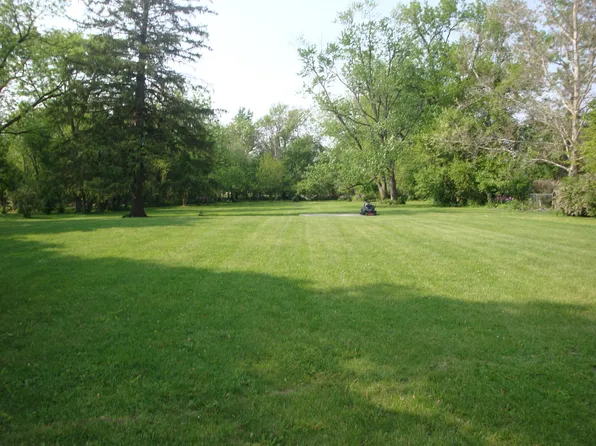 622 E Main St, Amboy, IL 61310