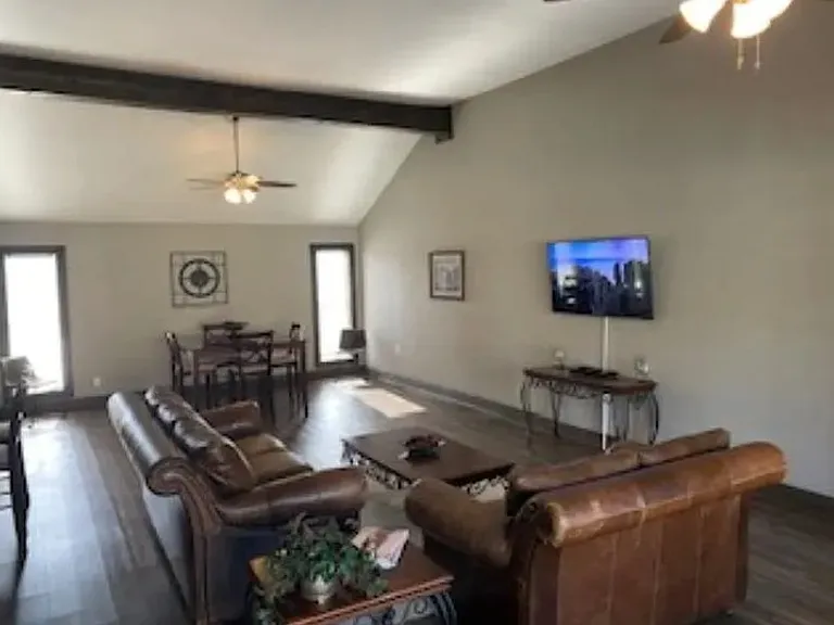 Madeira Apartments — Photo 7
