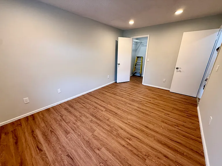 197 Larch Ln — Photo 6