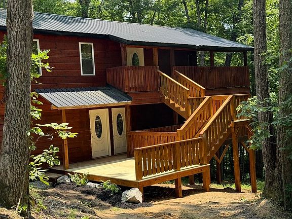 3rd image of 301 Otter Creek Rd