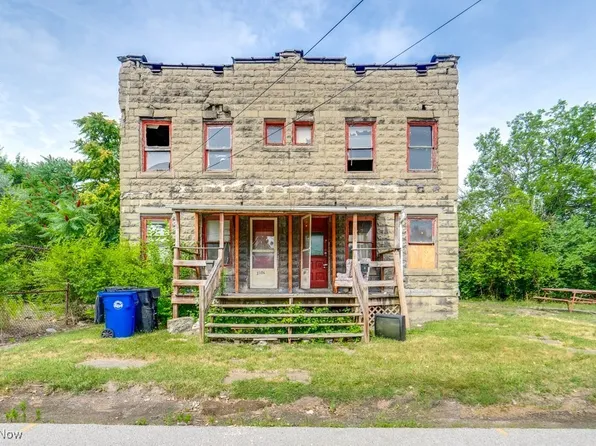 3504 E 44th St, Cleveland, OH 44105
