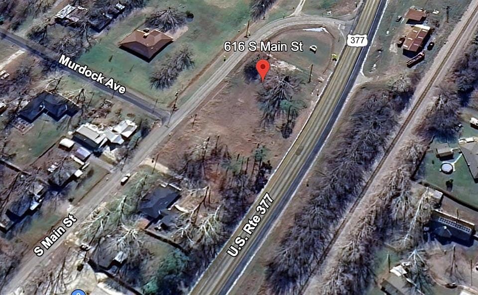 2nd image of 616 N Main St