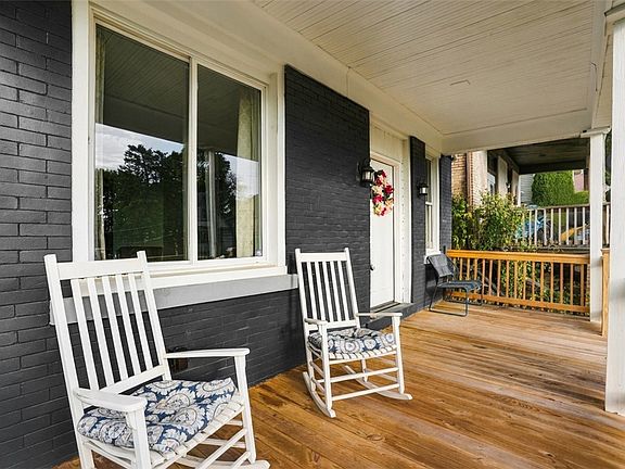 4th image of 574 Orchard Ave