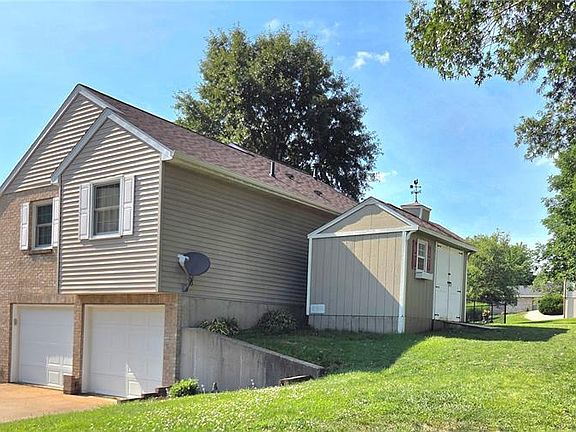 2nd image of 144 Rosewood Dr
