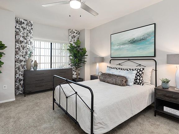 Stadium Vue Townhomes Model Bedroom